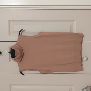 cable&gauge taupe turtle neck sleeveless sweater.